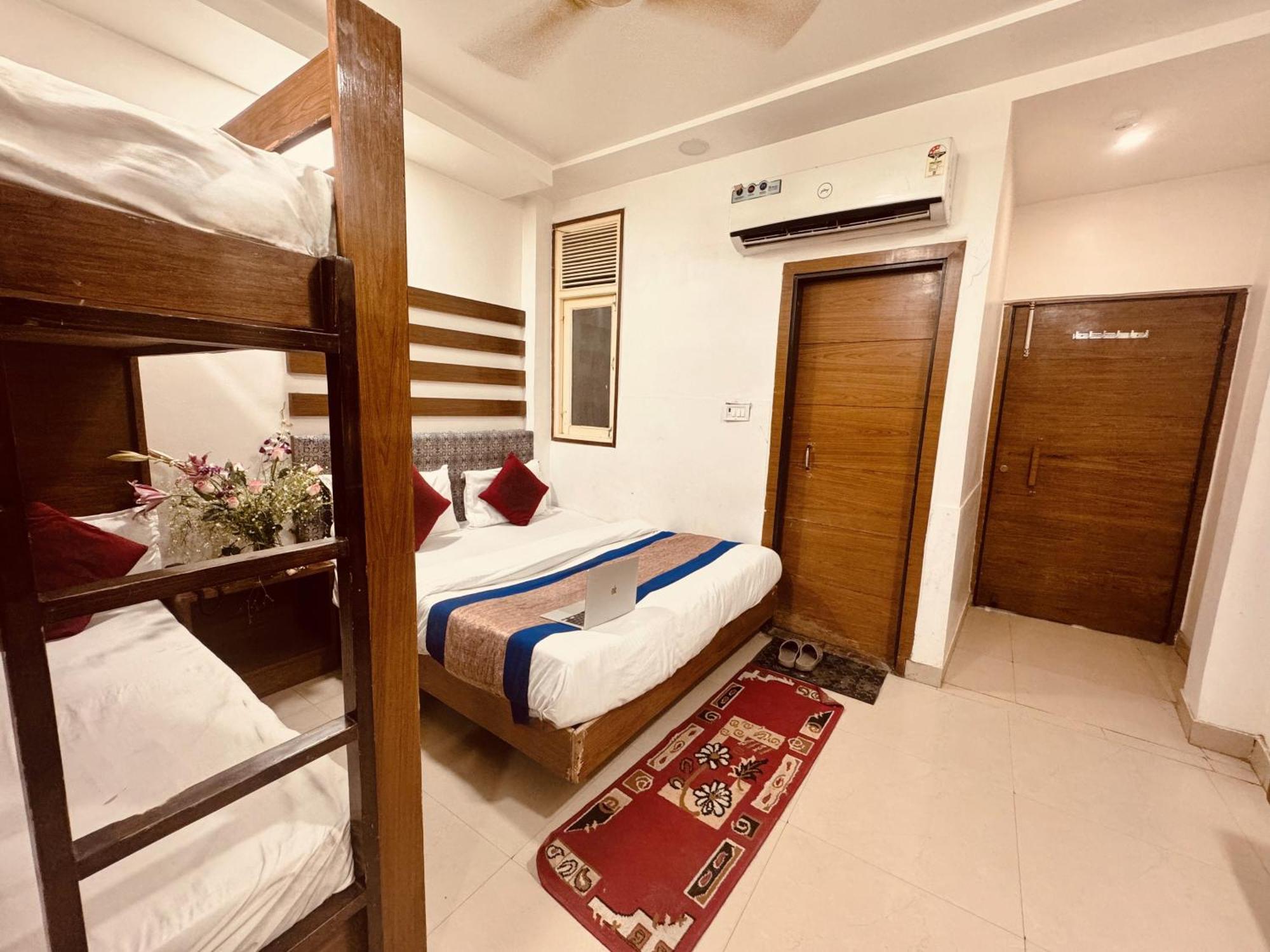Hotel Jai Balaji, Paharganj, New Delhi Railway Station المظهر الخارجي الصورة