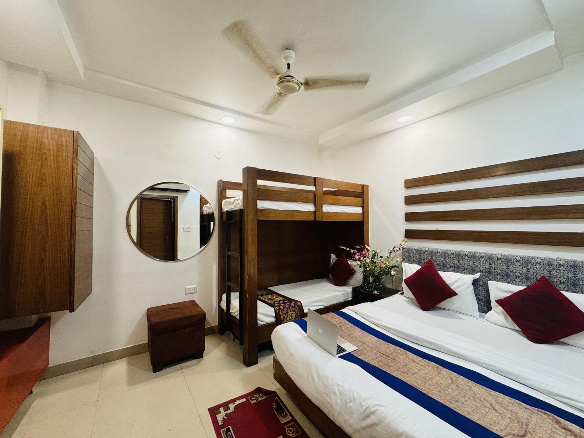 Hotel Jai Balaji, Paharganj, New Delhi Railway Station المظهر الخارجي الصورة