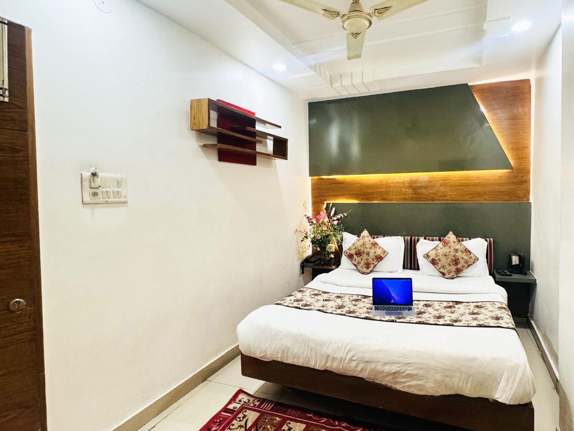 Hotel Jai Balaji, Paharganj, New Delhi Railway Station المظهر الخارجي الصورة